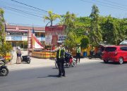 Sat Lantas Polres Polman Kawal Jam Pulang Sekolah, Pastikan Arus Lalu Lintas Aman dan Lancar