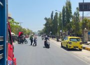 Satlantas Polres Polman Hadir di Jam Pulang Sekolah, Pastikan Arus Lalu Lintas Tetap Lancar