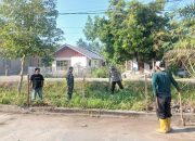 Bhabinkamtibmas Desa Sidorejo Bersama Babinsa dan Pemerintah Desa Gelar Kerja Bakti di Lokasi KDMP
