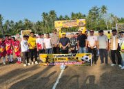 Kapolsek Tinambung Pimpin Pengamanan Pembukaan Turnamen Sepak Bola Piala Ketua DPRD Polman