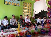 Bhabinkamtibmas Desa Amola Hadiri Peringatan Maulid Nabi Muhammad SAW 1448 H di Masjid Nurul Irsyad