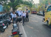 Berikan Pelayanan Pagi, Personel Polsek Tinambung Laksanakan Commander Wish