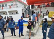 Sat Polair Polres Polman Amankan Kedatangan dan Keberangkatan KM Sabuk Nusantara 93