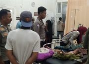 Personel Polsek Urban Wonomulyo Tangani Kecelakaan di Jalan Poros Paredeang Polman