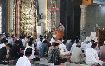 Kapolres Polman Sampaikan Pesan Kamtibmas, Ajak Keluarga Mencegah Penyalahgunaan Narkoba di Masjid Syuhada