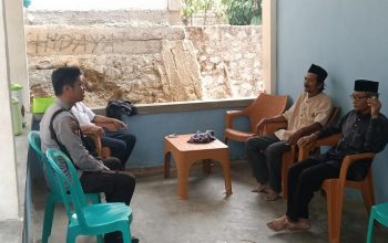 Polisi Bersama Masyarakat, Bhabinkamtibmas Desa Mammi Imbau Warga Jaga Kamtibmas dan Waspada Kebakaran