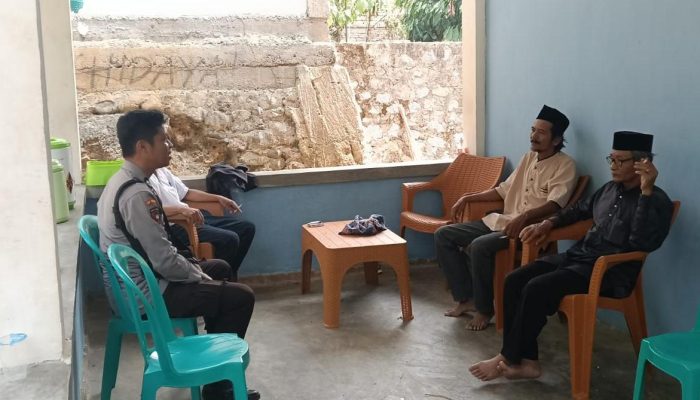 Polisi Bersama Masyarakat, Bhabinkamtibmas Desa Mammi Imbau Warga Jaga Kamtibmas dan Waspada Kebakaran