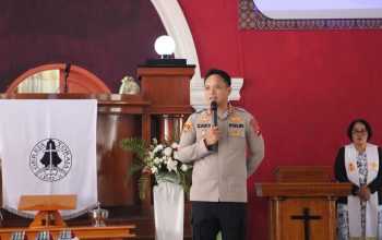 Kapolres Polman Bangun Kesadaran Kamtibmas Melalui Minggu Kasih di Gereja Toraja Mamasa